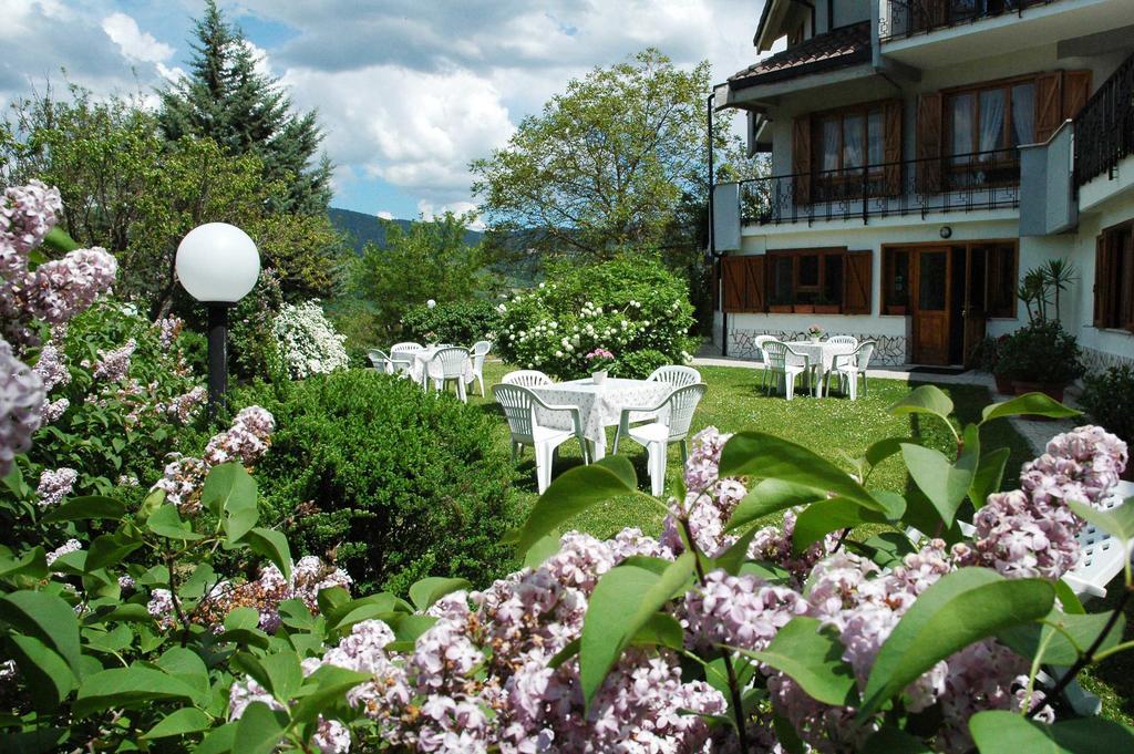 Hotel Villa Stella Cascia Bagian luar foto